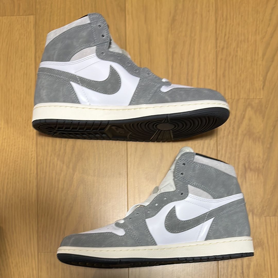 Nike Air Jordan 1 Retro High OG "Black and Smoke Grey"