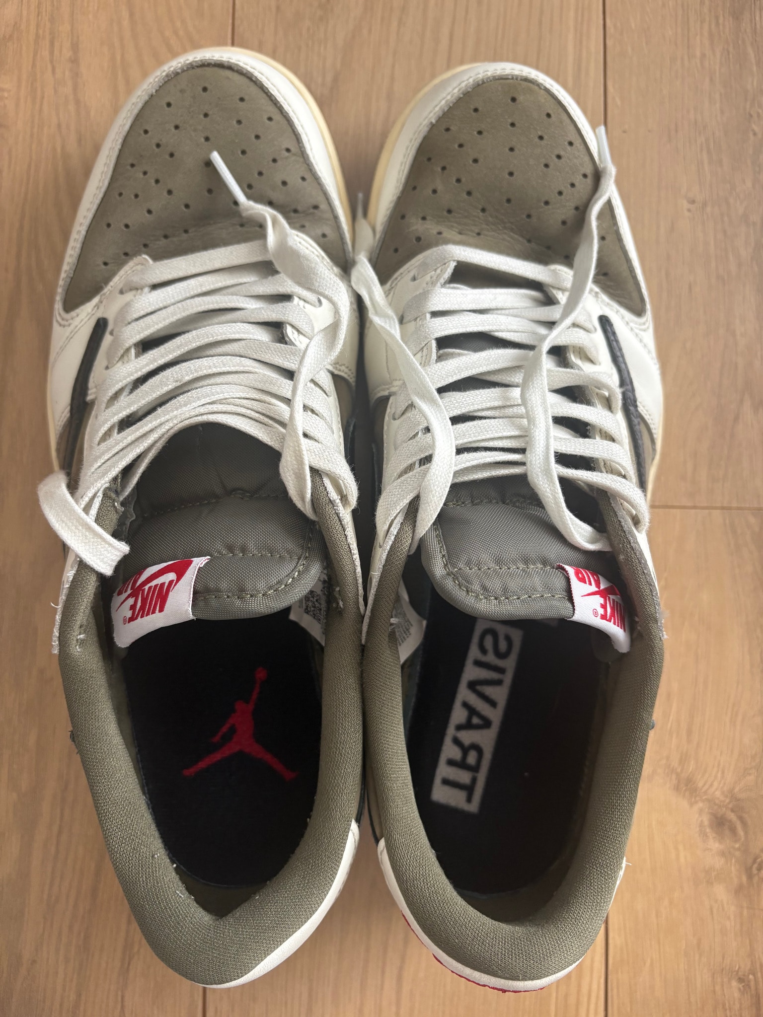 Travis Scott × Nike Air Jordan 1 Low OG SP "Reverse Olive"