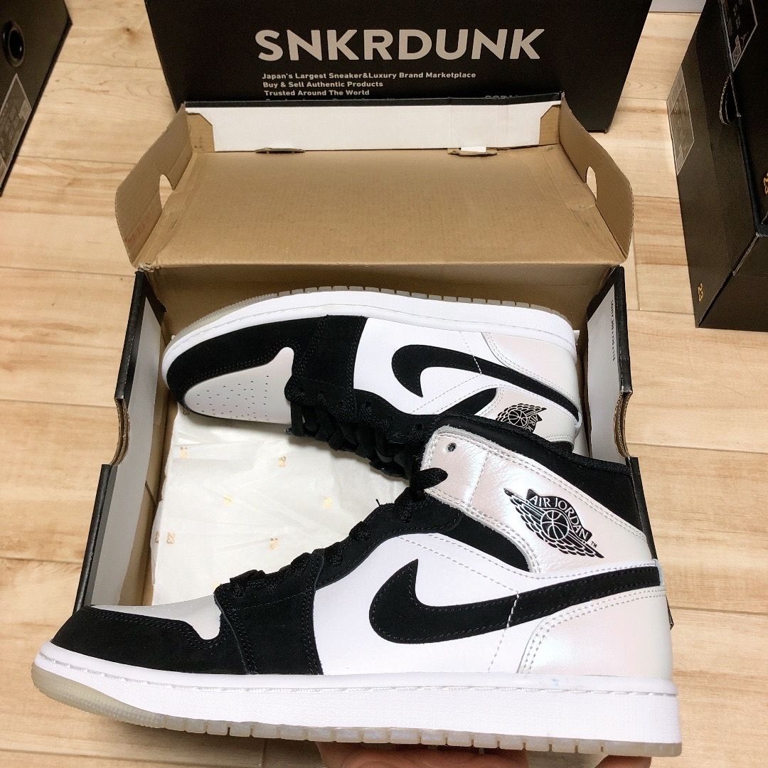 Nike Air Jordan 1 Mid "Omega/Black/White"