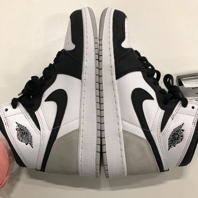 Nike GS Air Jordan 1 High OG "Bleached Coral"