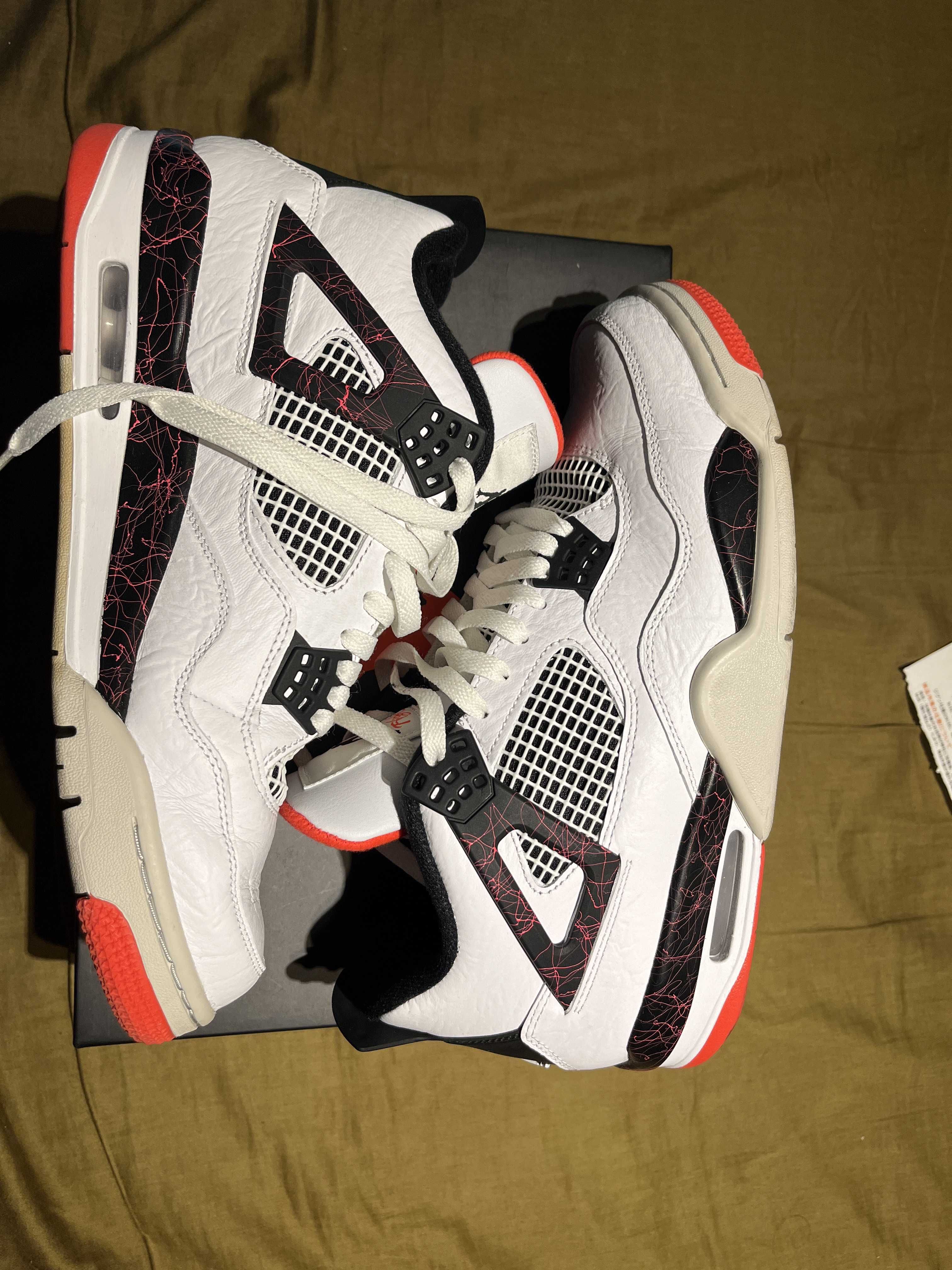 Nike Air Jordan 4 Retro "Flight Nostalgia"