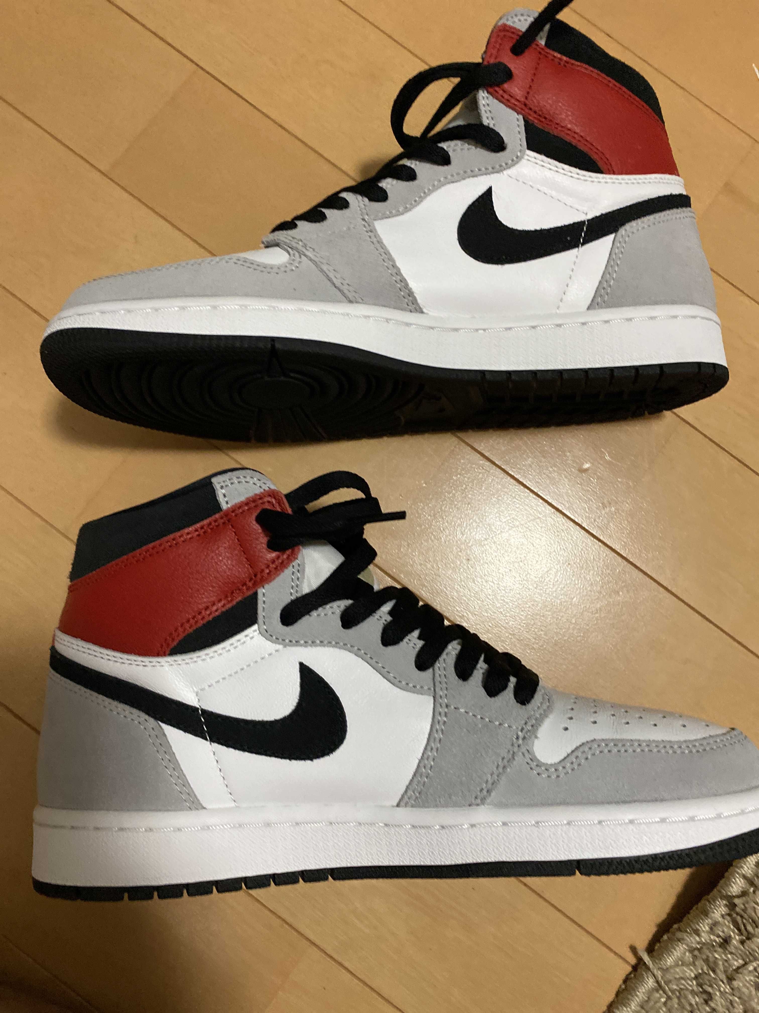 Nike Air Jordan 1 High OG "White/Black/Light Smoke Grey"