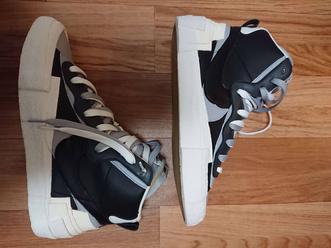 sacai × NIKE BLAZER MID "BLACK/WOLF GREY/WHITE"