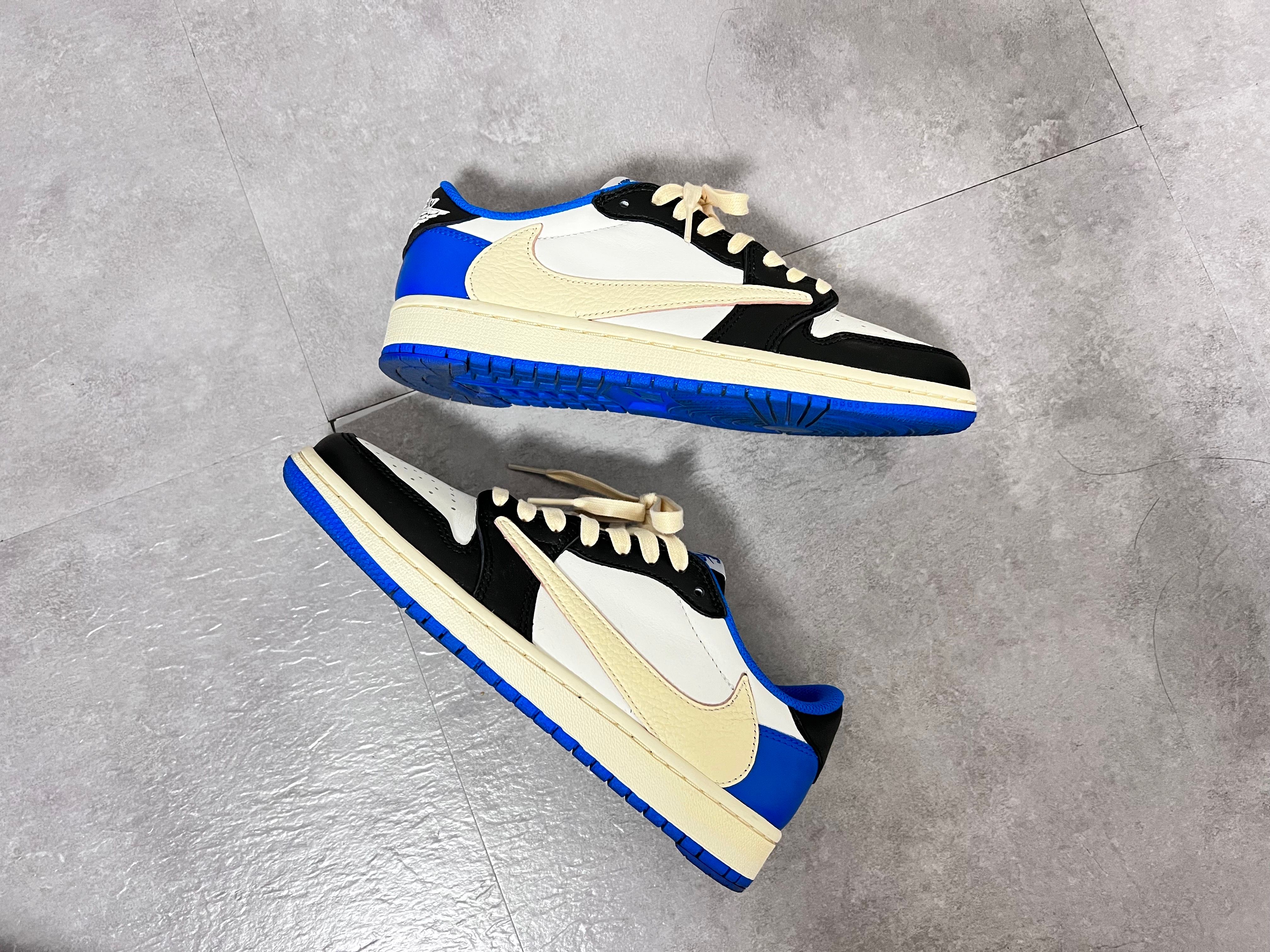 Travis Scott × fragment design × Nike Air Jordan 1 Low OG SP "Military Blue"
