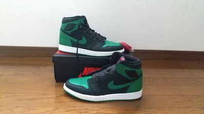Nike Air Jordan 1 Retro High OG "Black/Pine Green" (2020)