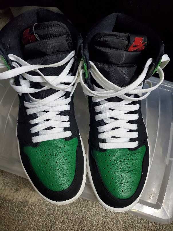 Nike Air Jordan 1 Retro High OG "Black/Pine Green" (2020)