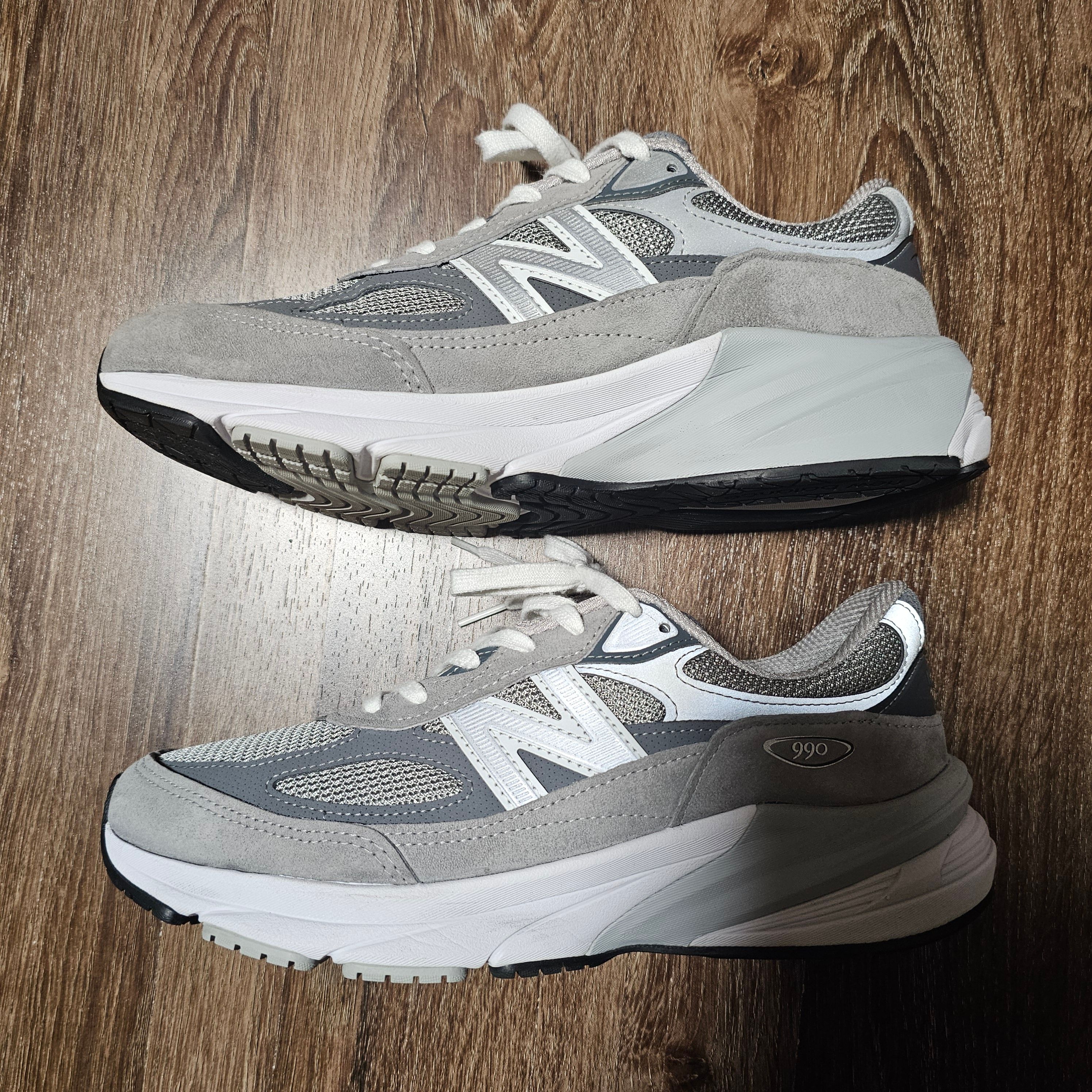 New Balance 990V6 "Gray" (Heel Logo NB)