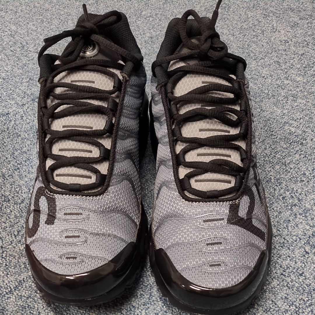 PSG × Nike Air Max Plus "Black/Particle Grey"