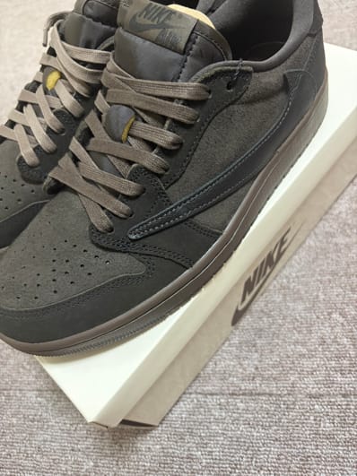 Travis Scott × Nike Air Jordan 1 Low OG SP "Velvet Brown and Dark Mocha"