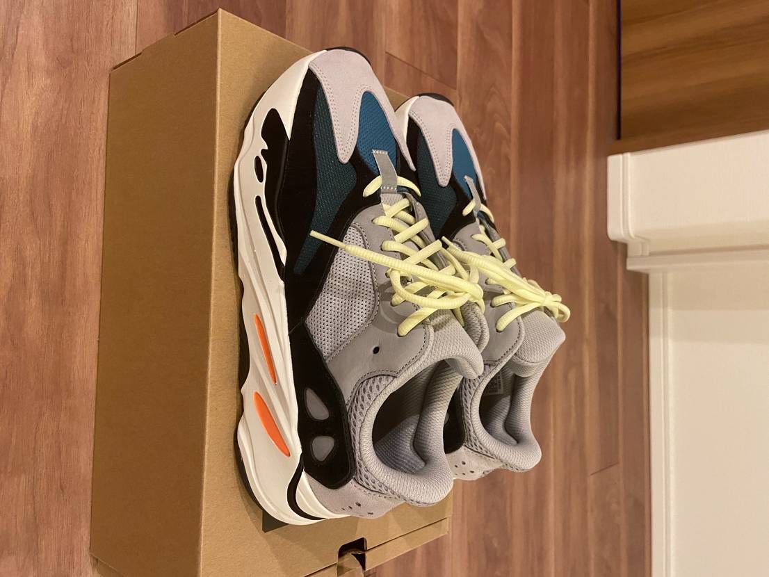 adidas YEEZY Boost 700 "Wave Runner"