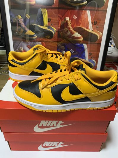 Nike Dunk Low "Championship Goldenrod"