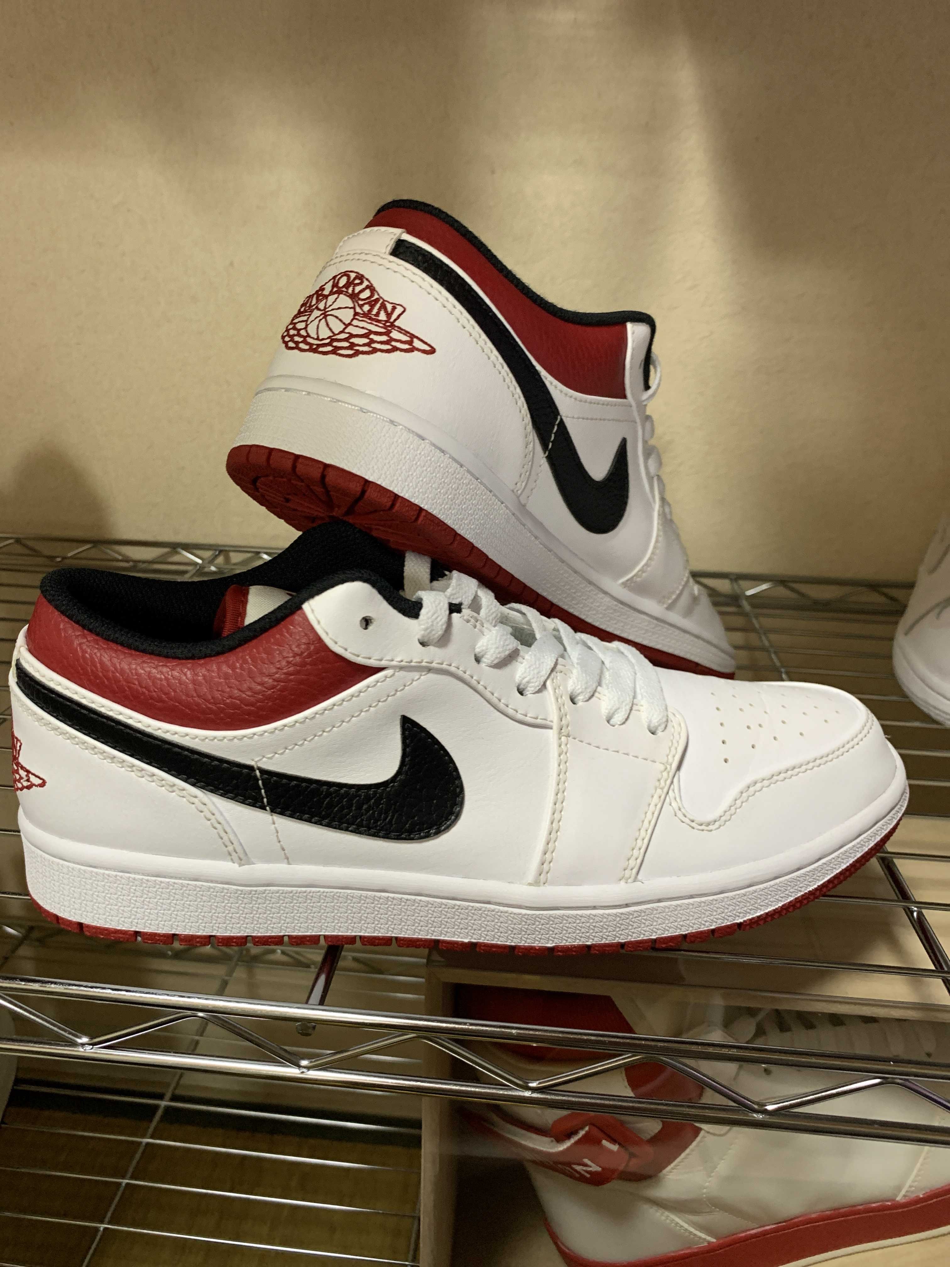 NIKE AIR JORDAN 1 LOW "WHITE/UNIVERSITY RED/BLACK"