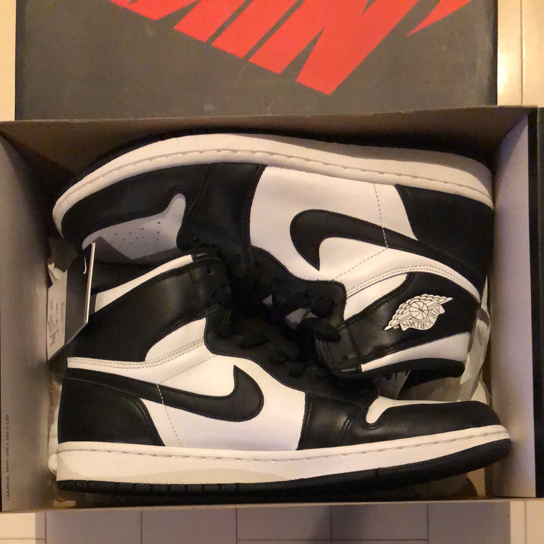 Nike Air Jordan 1 Retro High OG "Black/White" (2014)