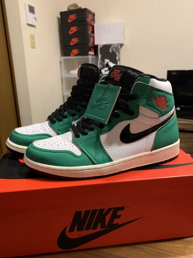 Nike Women's Air Jordan 1 High OG "Lucky Green/White-Sail-Black"