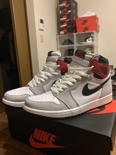 Nike Air Jordan 1 High OG "White/Black/Light Smoke Grey"