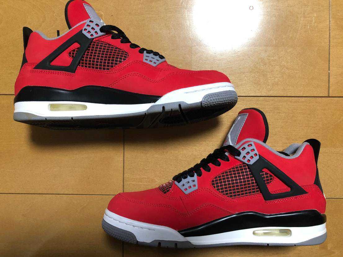 Nike Air Jordan 4 Retro "Toro Bravo"
