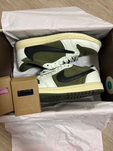 Travis Scott × Nike Air Jordan 1 Low OG SP "Reverse Olive"