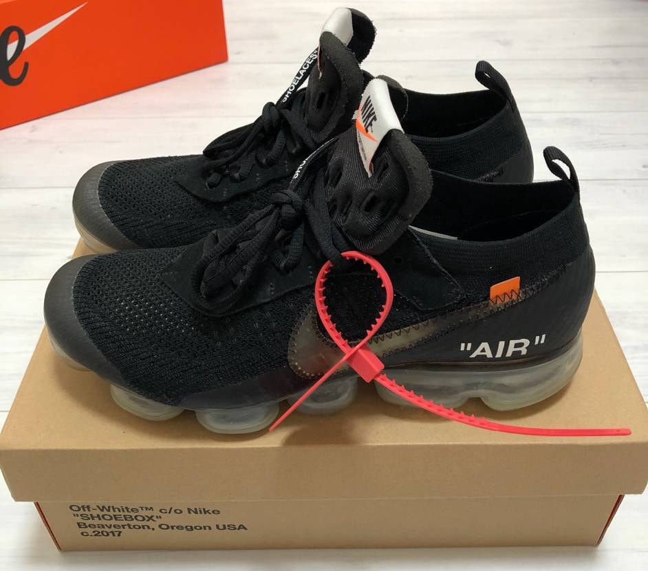 Off-White × Nike Air Vapormax "Black/Total Orange/Clear"