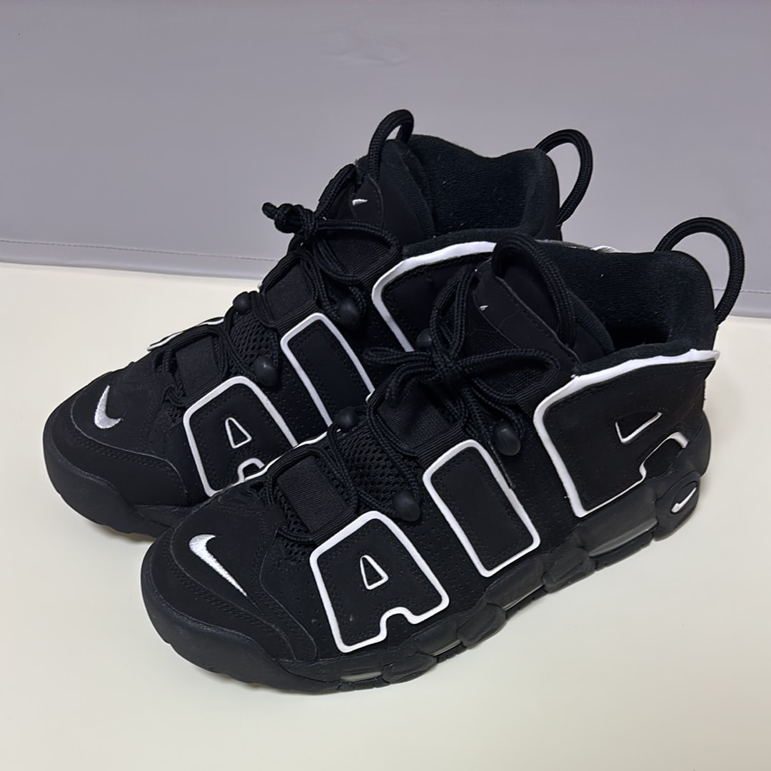 ナイキ エア モア アップテンポ "ブラック/ホワイト"(2020)