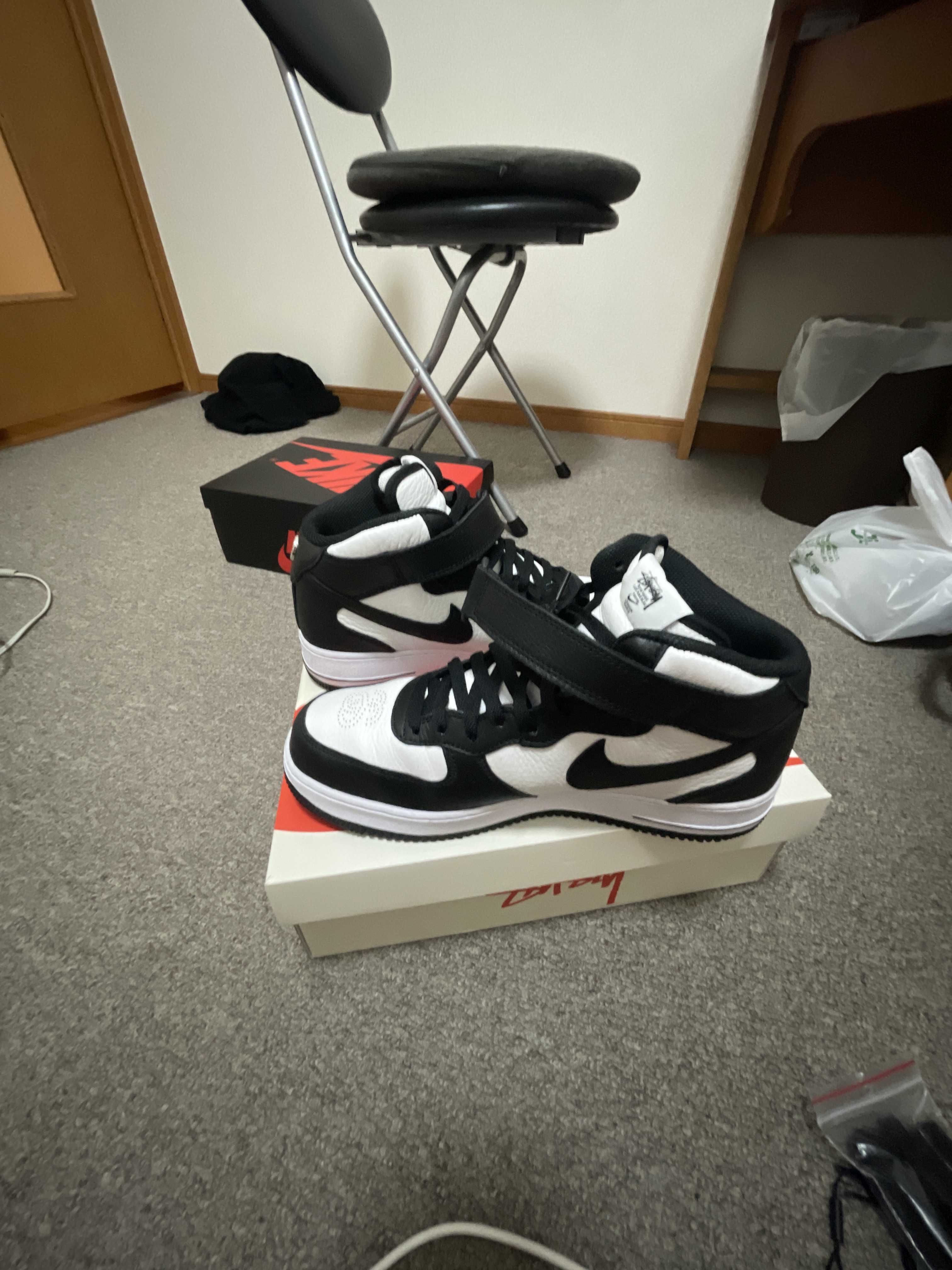 Stussy × Nike Air Force 1 Mid "Black and Light Bone"