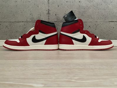 Nike Air Jordan 1 High OG "Lost & Found/Chicago"
