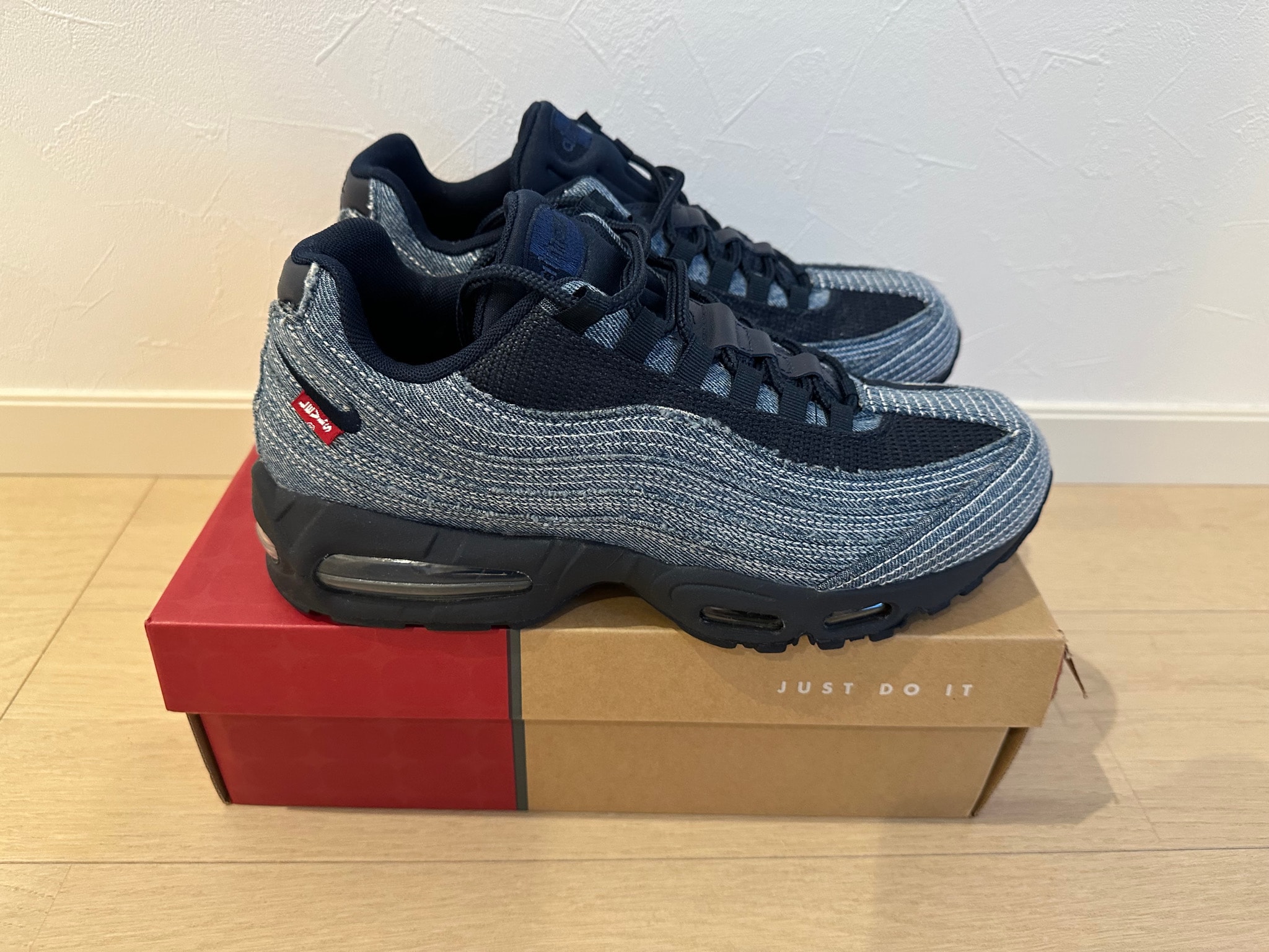 Levi's × Nike Air Max 95 OG "Denim Blue"