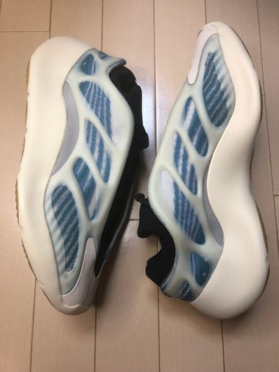 adidas YEEZY 700V3 "Kyanite"