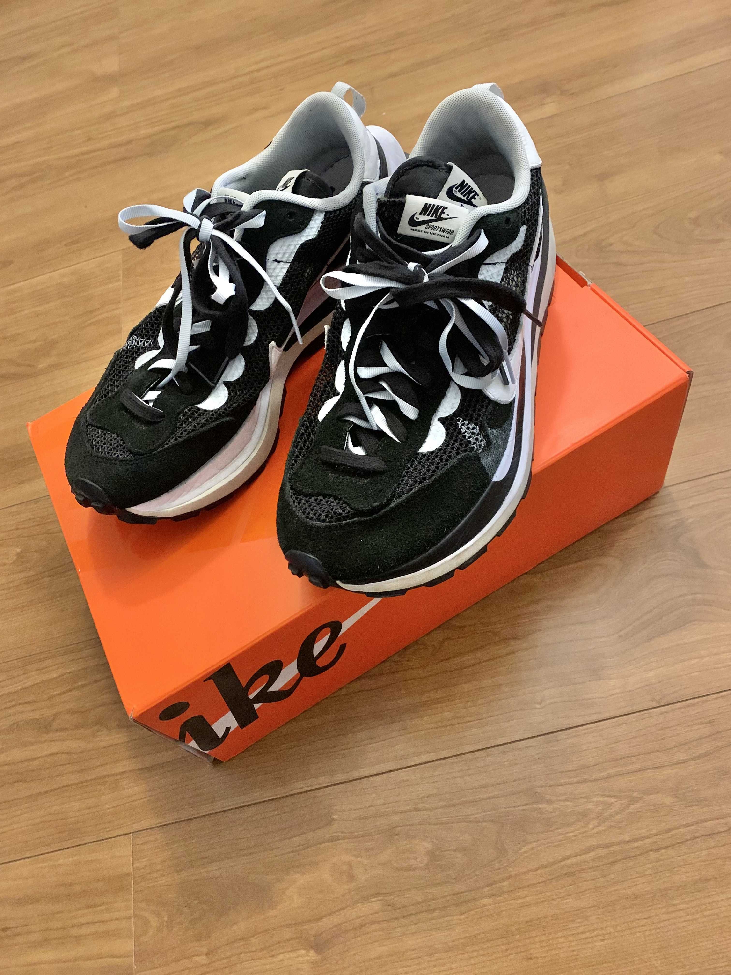 sacai × Nike Vapor Waffle "Black and White"