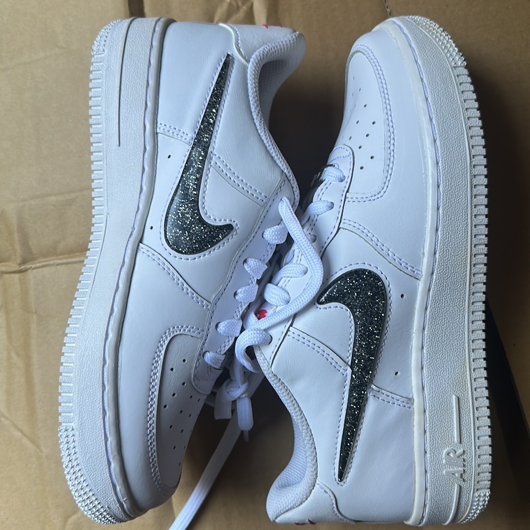 Nike GS Air Force 1 Low LV8 "White/Metallic Silver"