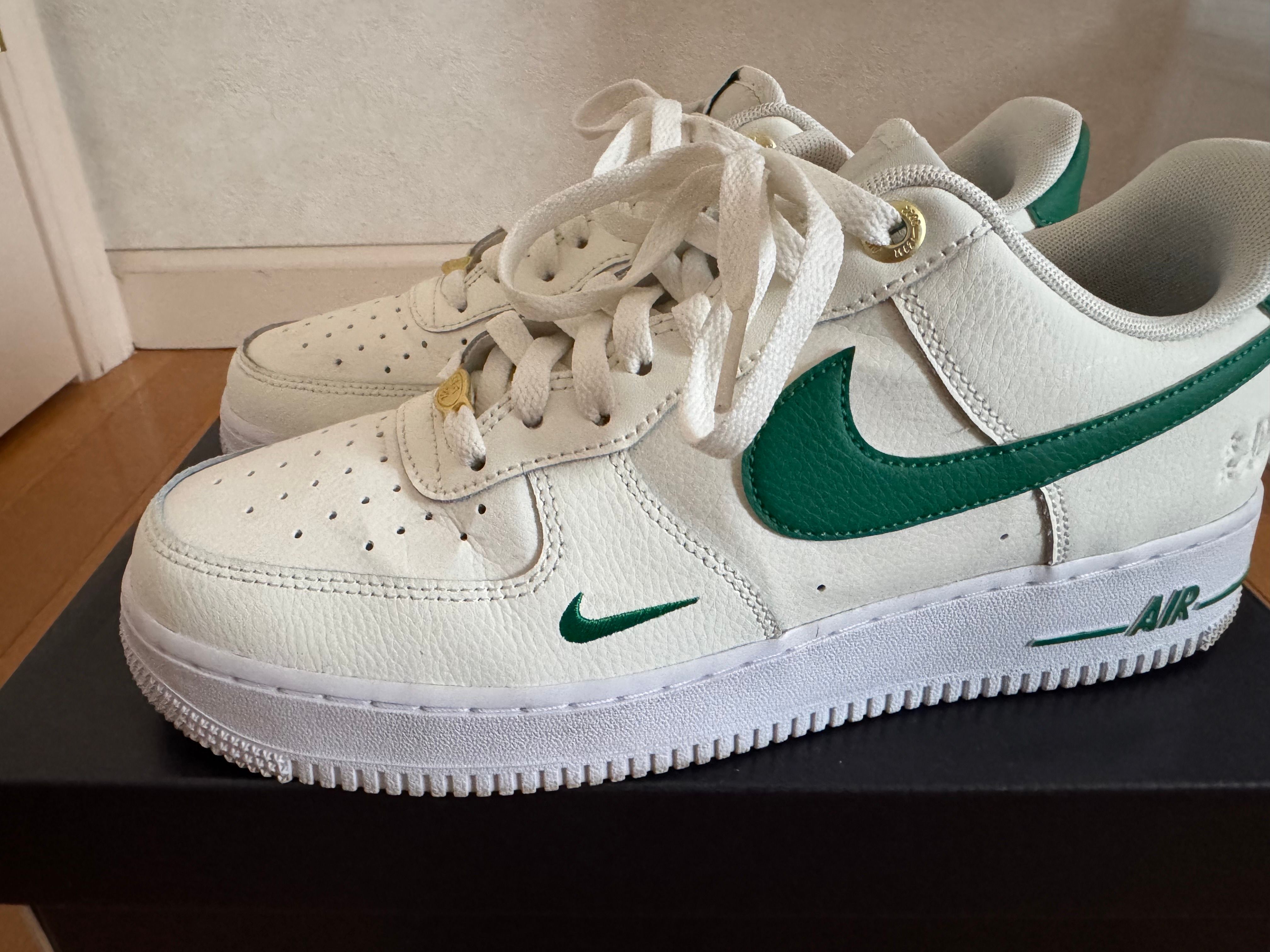Nike Air Force 1 Low 40th Anniversary "Sail/Malachite-White-Metallic Gold"