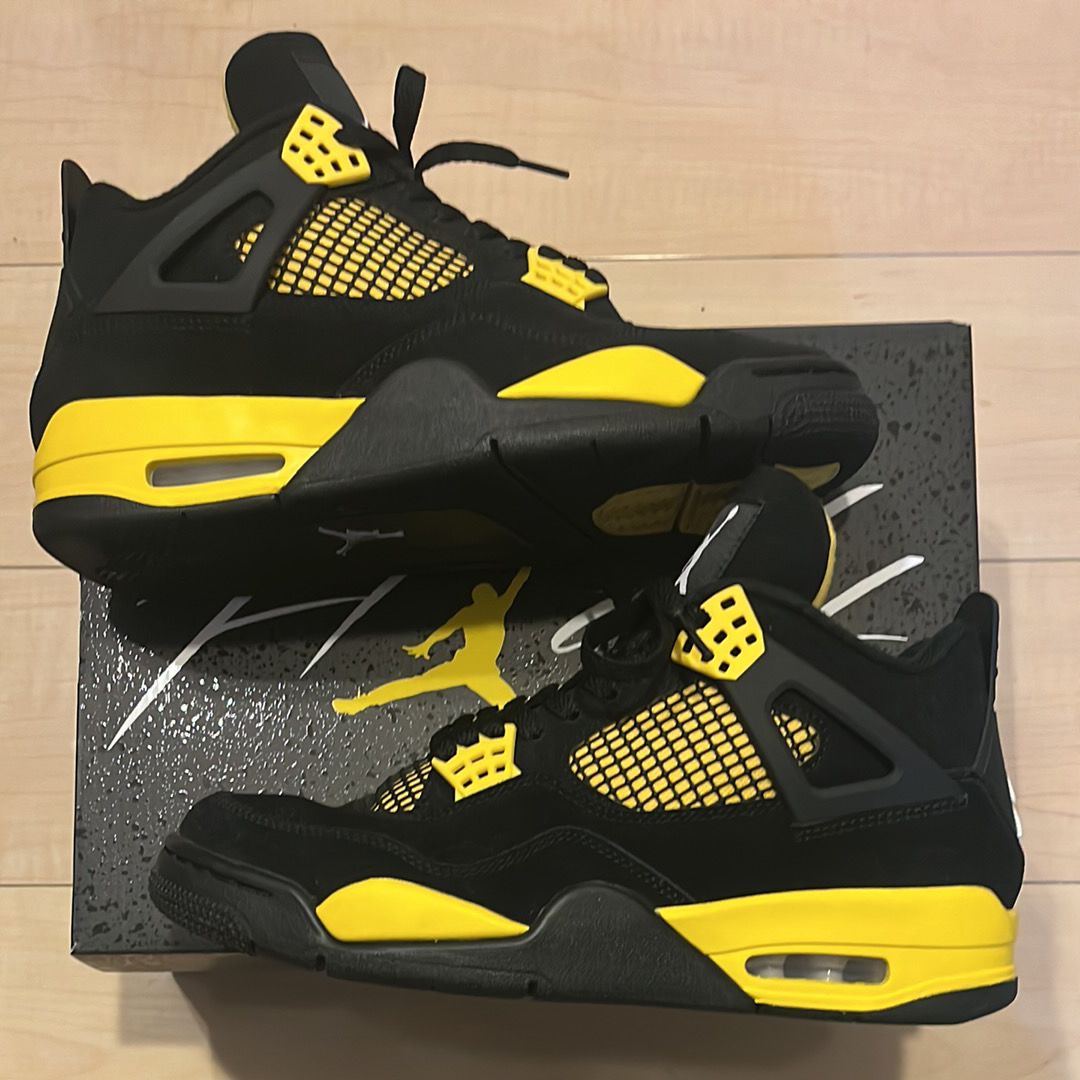 Nike Air Jordan 4 Retro "Thunder"(2023)