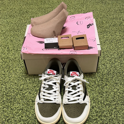 Travis Scott × Nike Air Jordan 1 Low OG SP "Reverse Olive"