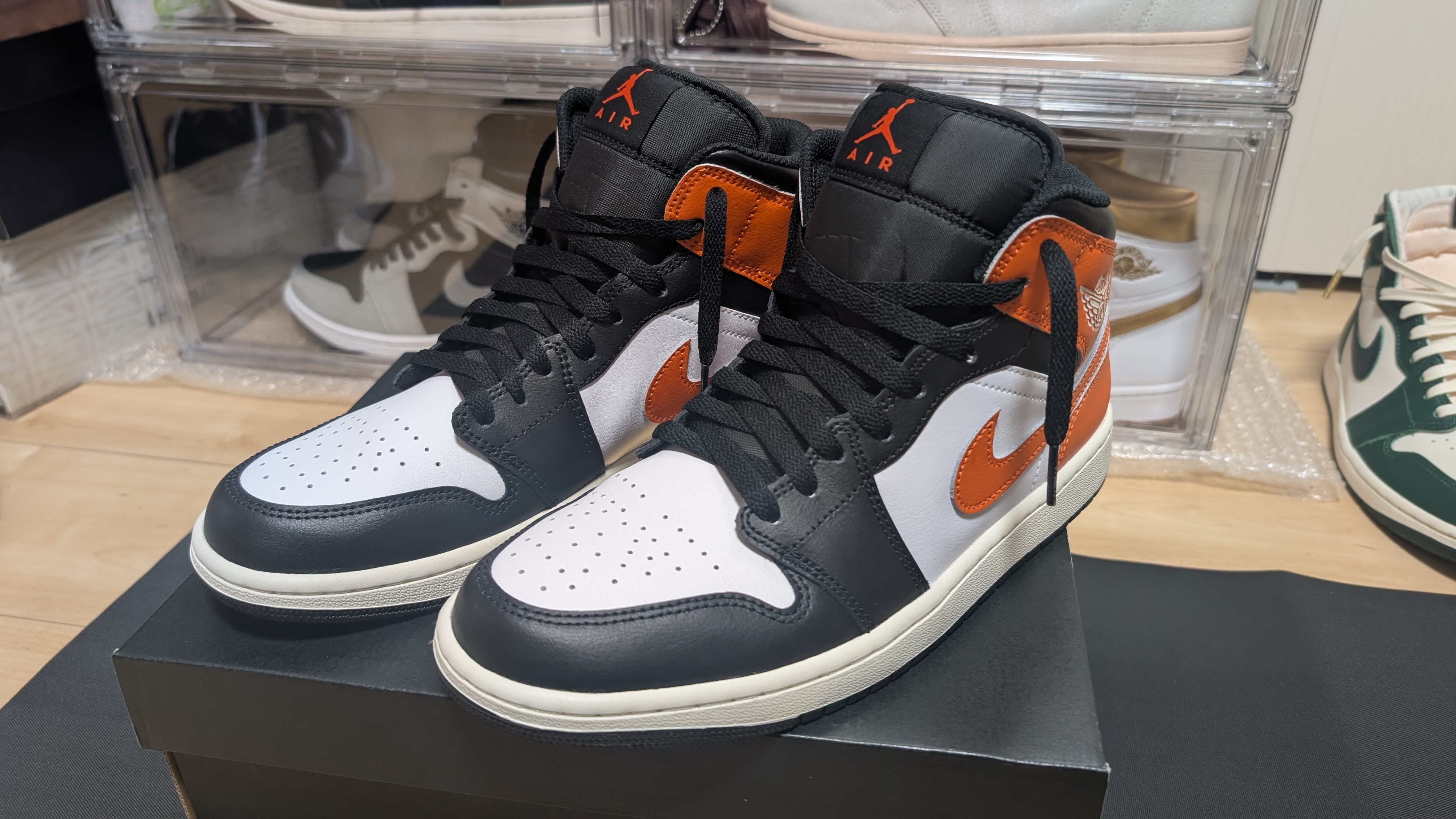 ナイキ　エアジョーダン1　ミッド　シャッタードバックボード　27cm　スニーカー NIKE AIR JORDAN 1 MID 