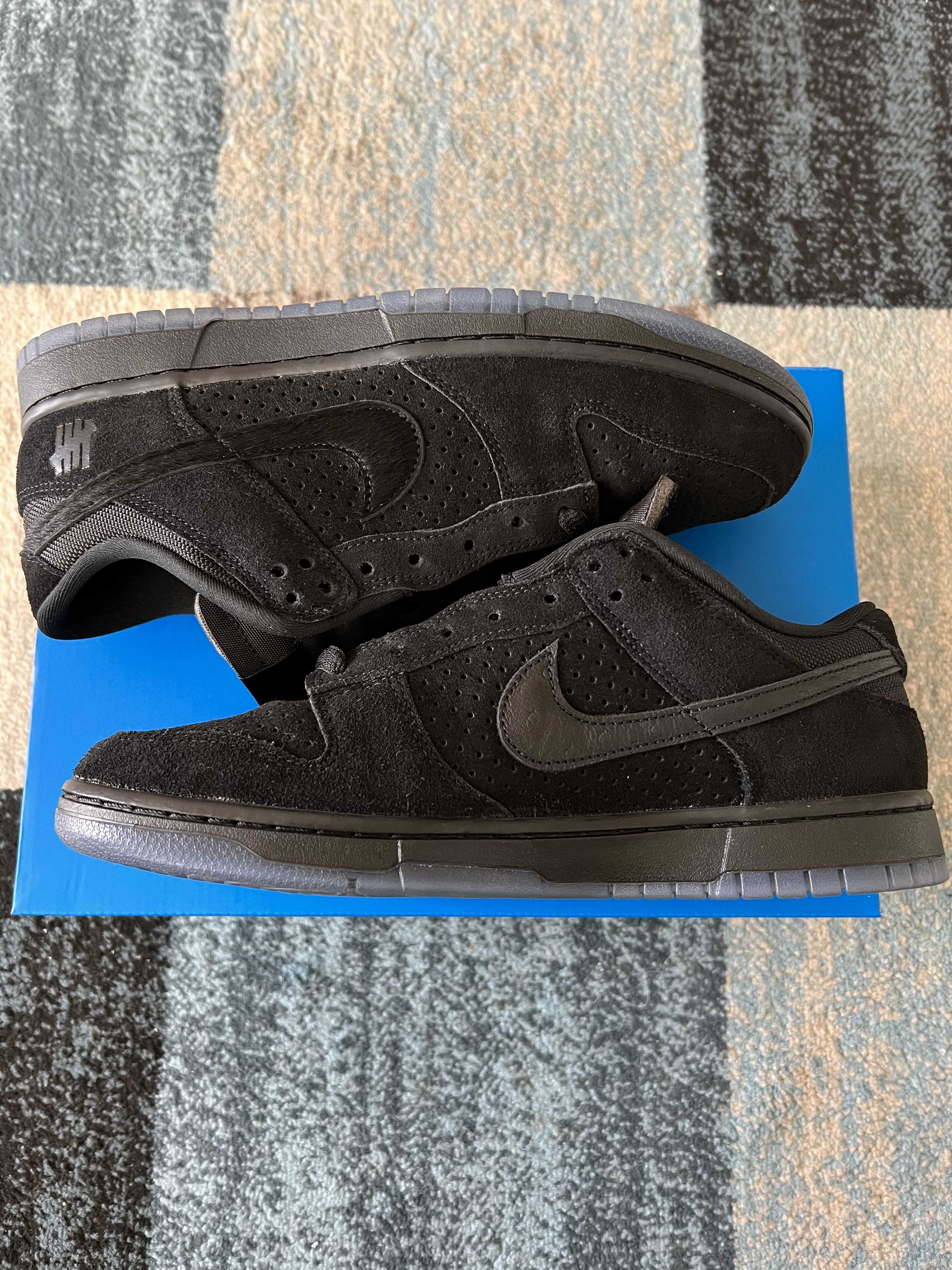 UNDEFEATED × Nike Dunk Low SP "5 ON IT"