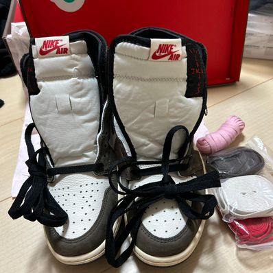 Travis Scott × Nike Air Jordan 1 Retro High OG TS SP "Sail/Dark Mocha"