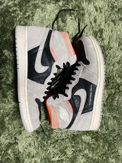 Nike Air Jordan 1 RETRO High OG "Hyper Crimson"