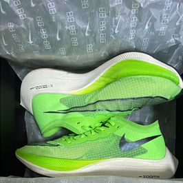 Vaporfly(ヴェイパーフライ) 人気の新作/中古通販【スニーカーダンク】 Vaporfly(ヴェイパーフライ) 人気の新作/中古通販【スニーカーダンク】