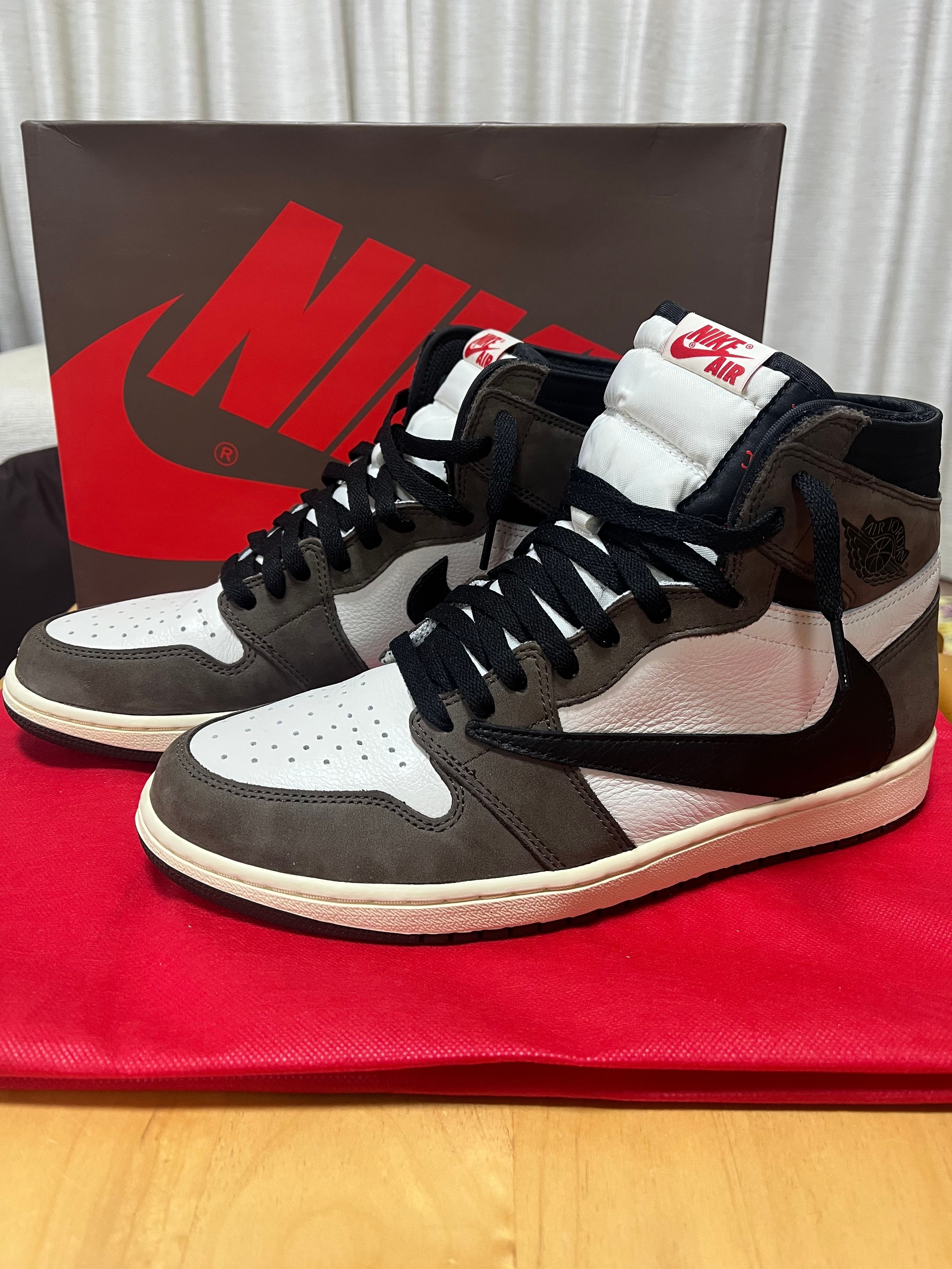 Travis Scott × Nike Air Jordan 1 Retro High OG TS SP "Sail/Dark Mocha"
