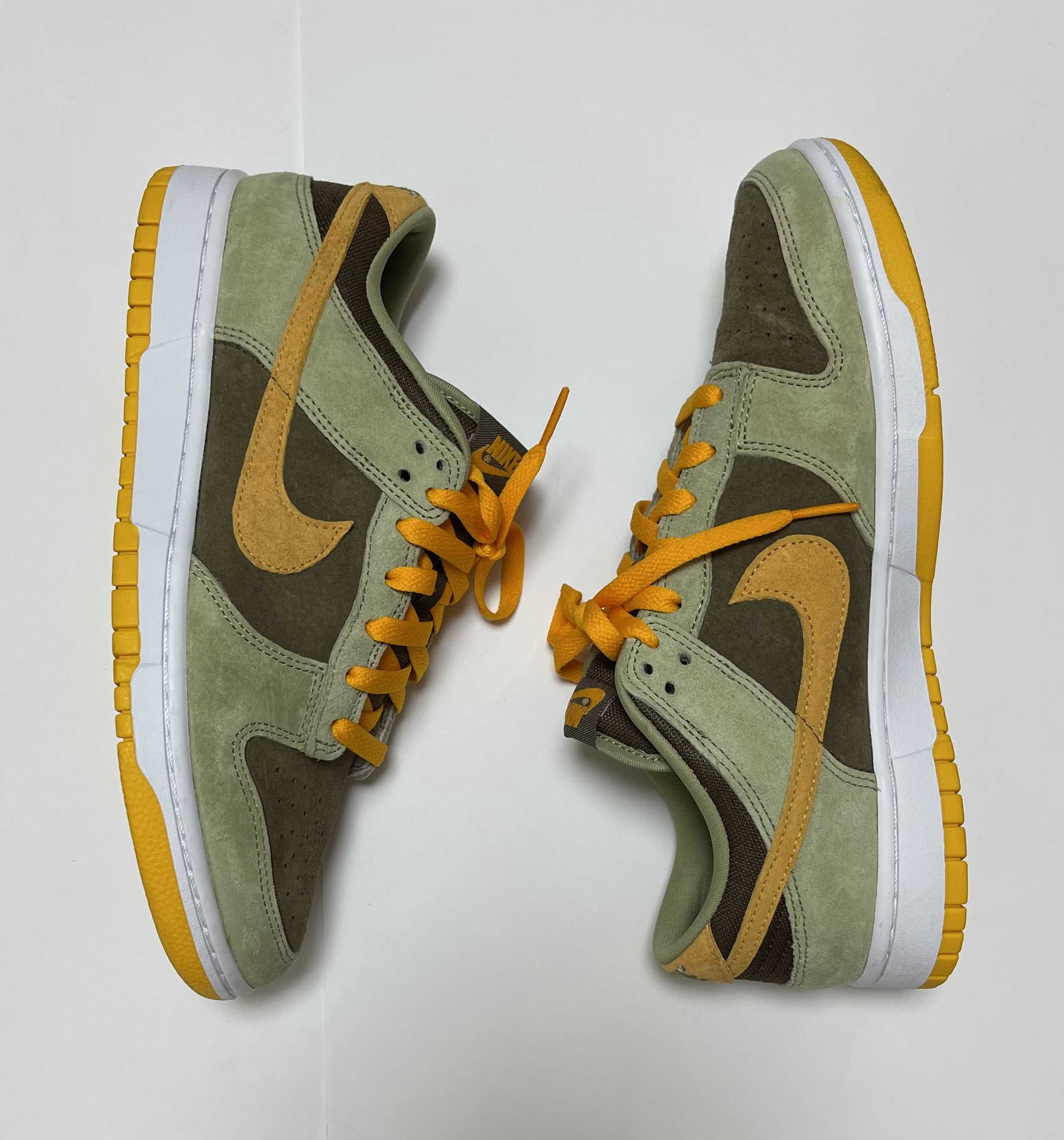 Nike Dunk Low SE "Dusty Olive"