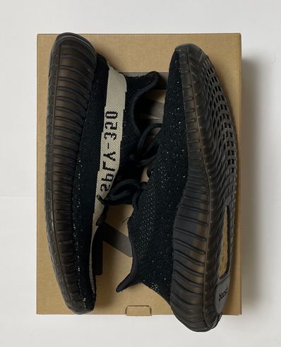 adidas YEEZY Boost 350 V2 "Oreo"