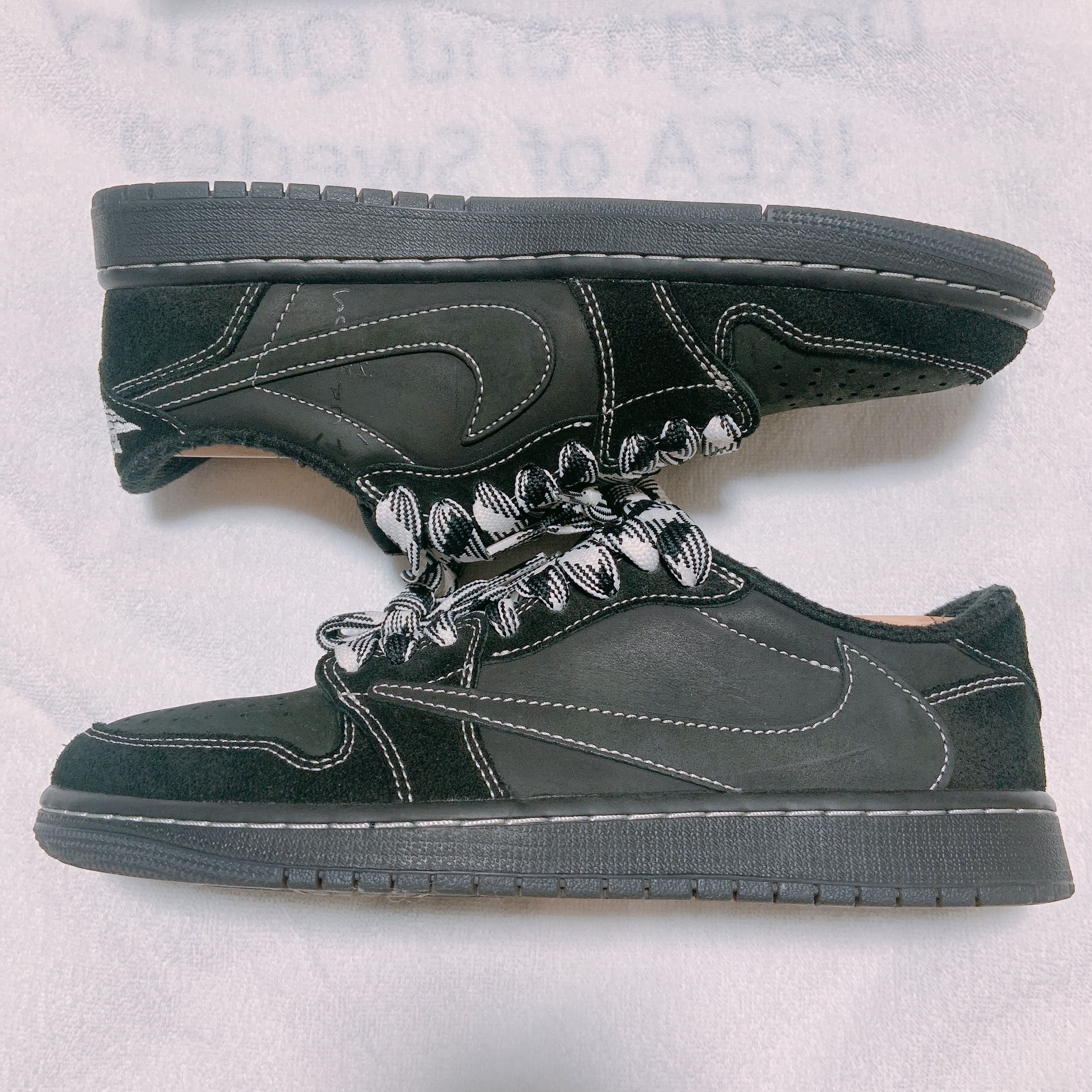 Travis Scott × Nike Air Jordan 1 Low OG SP "Black Phantom"