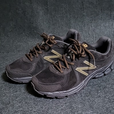 KITH × New Balance 860V2 "Espresso"