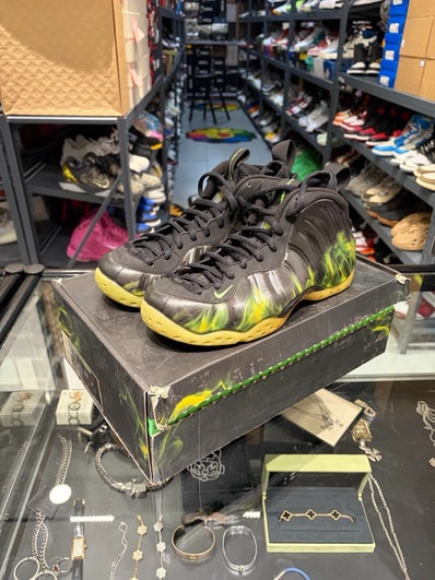 Nike Air Foamposite One ParaNorman "Black Neon Green"