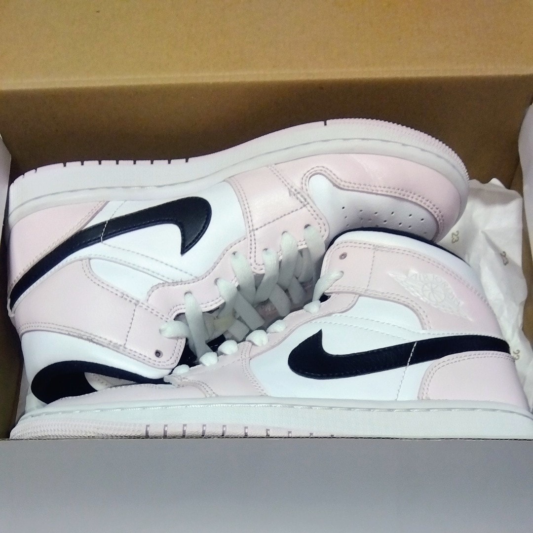 Nike Women's Air Jordan 1 Mid "Light Violet/White/Black"