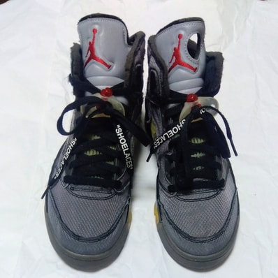 Off-White × Nike Air Jordan 5 "Black/Muslin/Fire Red"