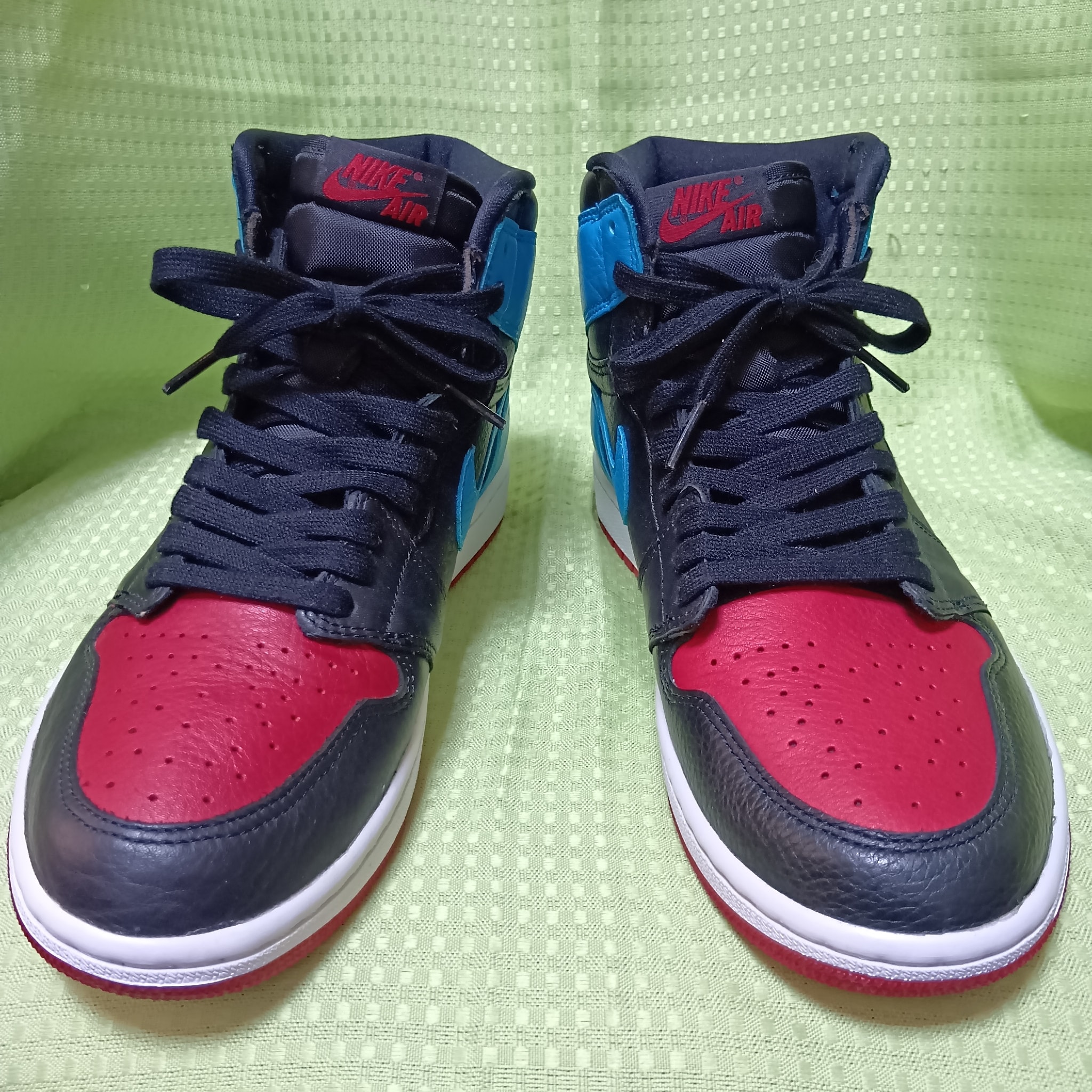 Nike Women's Air Jordan 1 High OG "UNC to Chicago"