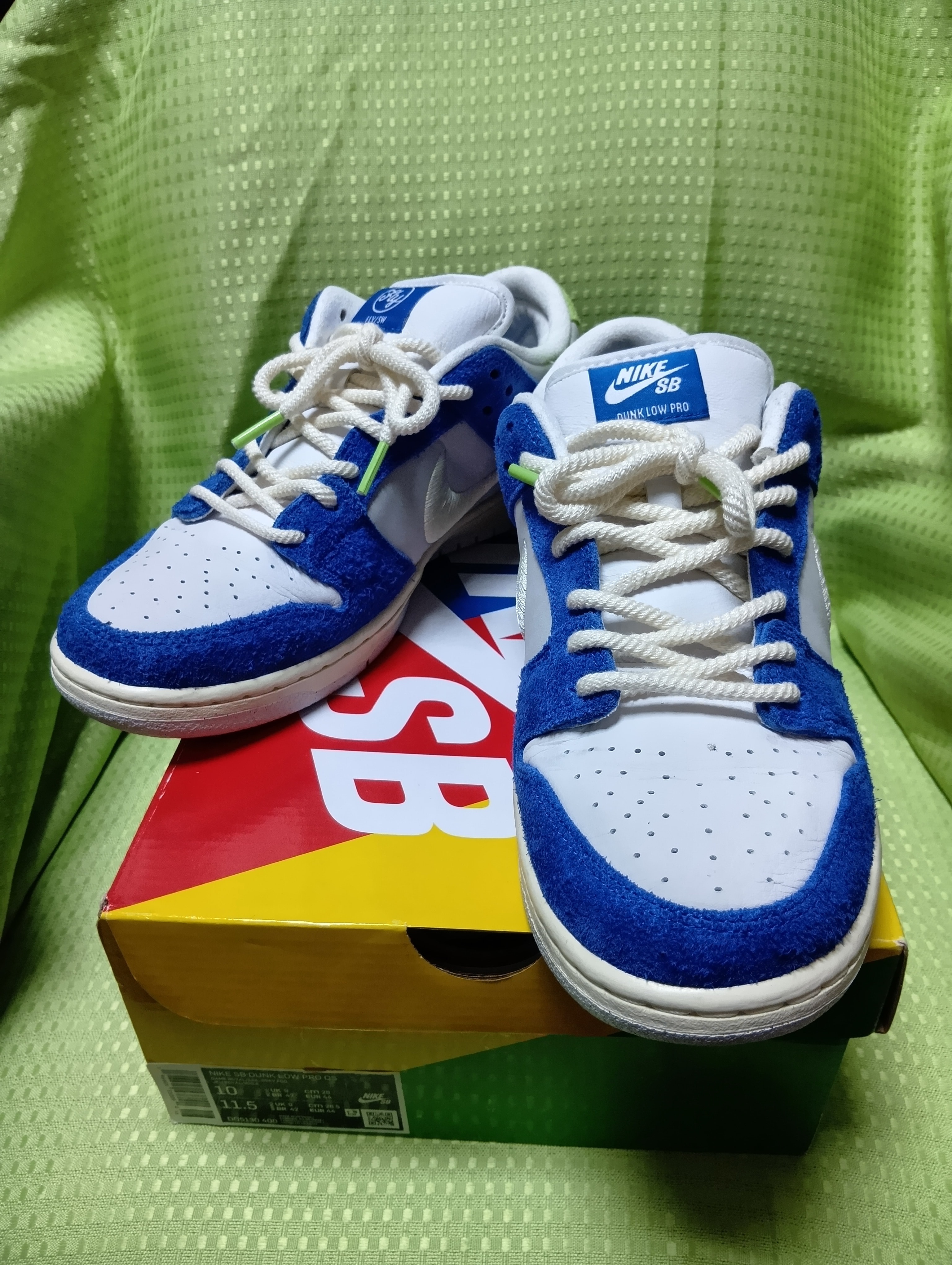 Fly Streetwear × Nike SB Dunk Low "Gardenia"