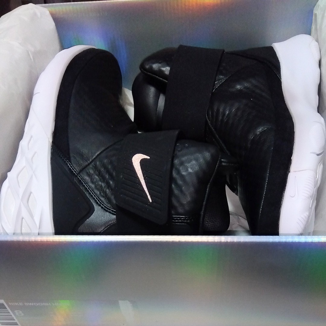 ナイキ スウッシュ ハンター "バケッタタン"