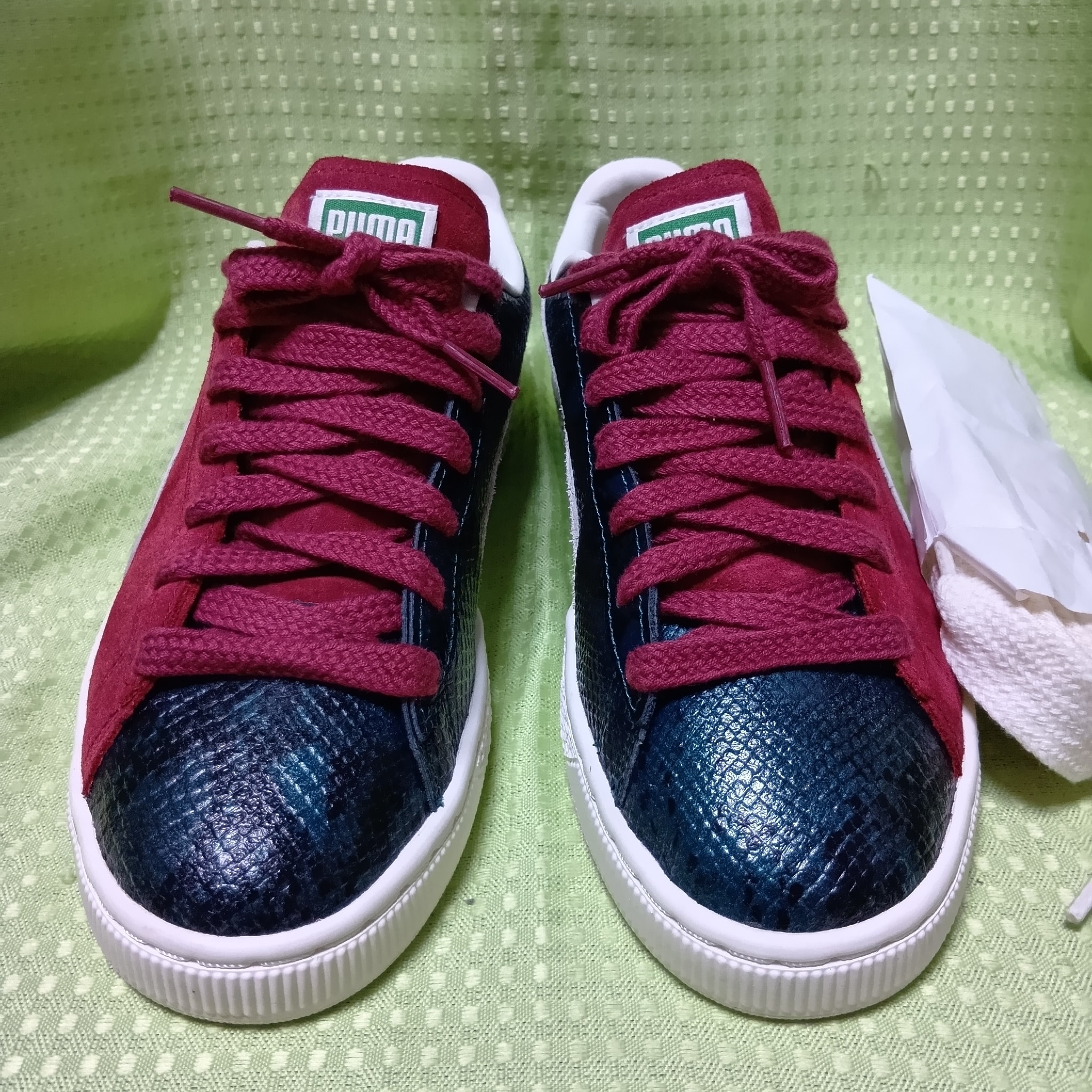 Puma Suede Split "Intense Red/Cold Green/Frosted Ivory"
