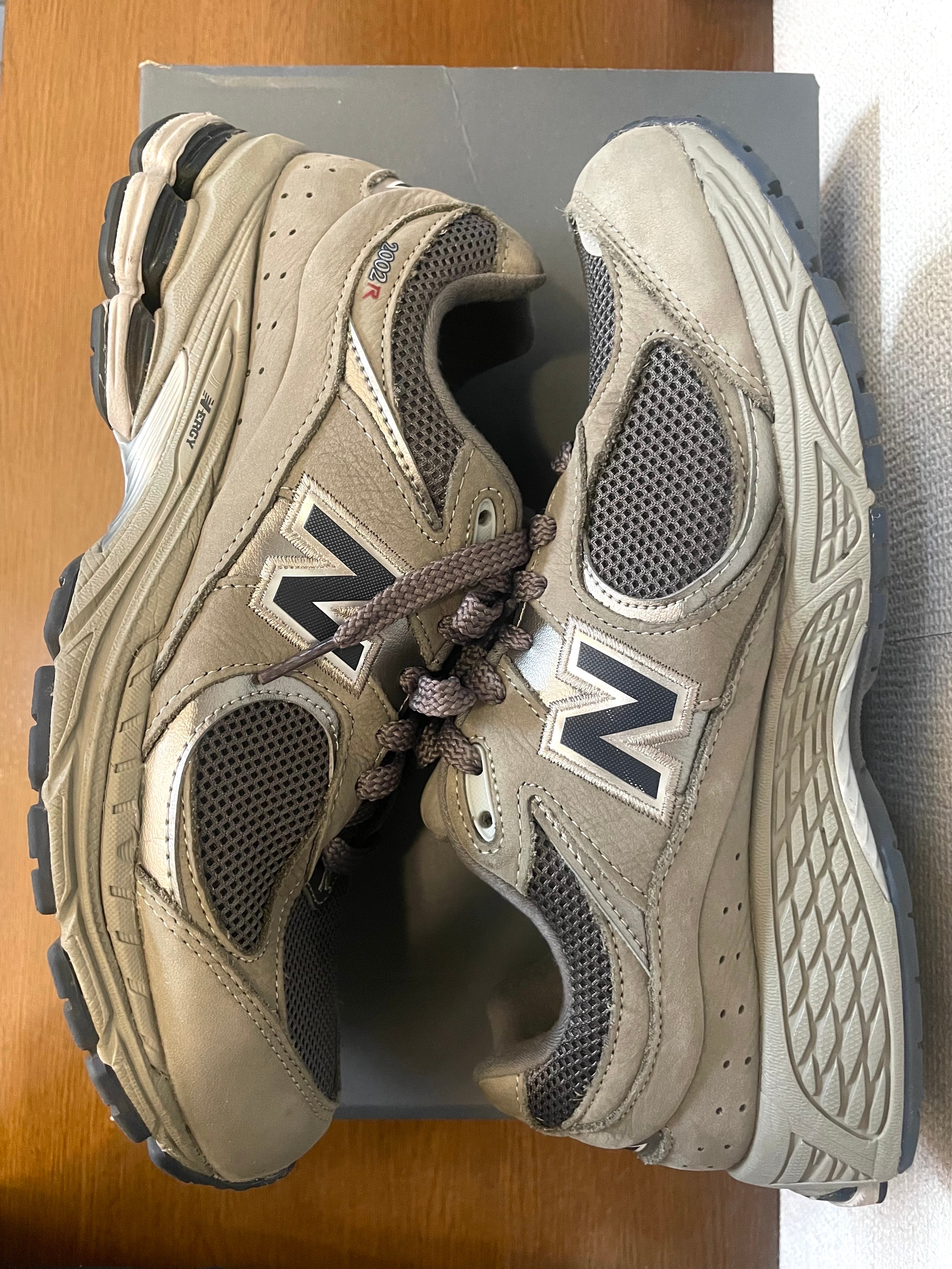 New Balance 2002R "Gray"